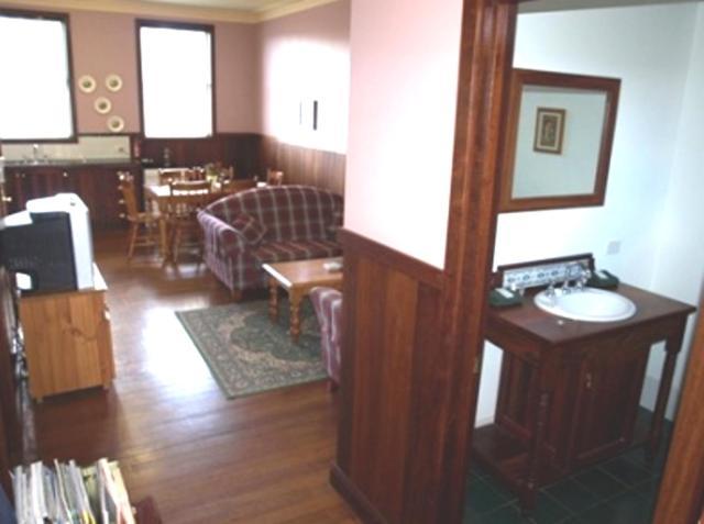 Pemberton Old Picture Theatre Holiday Apartments Phòng bức ảnh